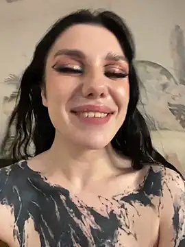 MaeveMoon webcam