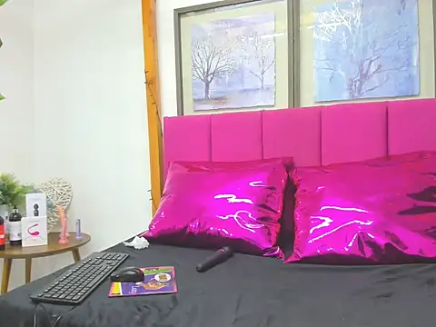 Samantha_Ortiz69 webcam