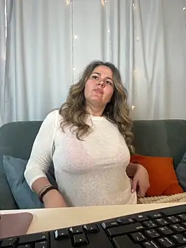 LilyBel webcam