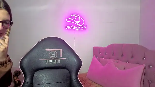 MAHYRA_TAY webcam