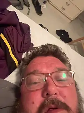 TatooedBear webcam