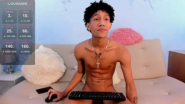 NoahBull19 webcam