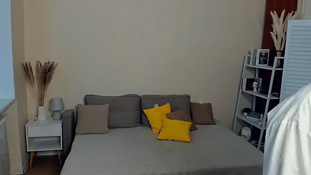 DeloraHakimi webcam