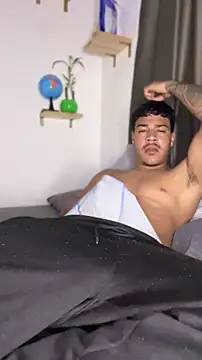 Ugh_Manux webcam
