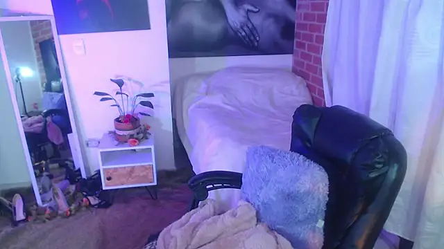 agnes_blackmoree webcam