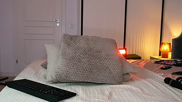 WowMila webcam