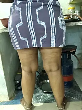 MaaliiiPonuTamil webcam