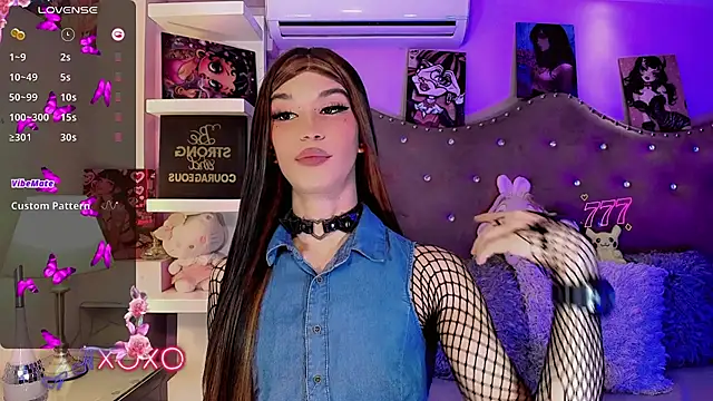 Megaan_Dolll webcam