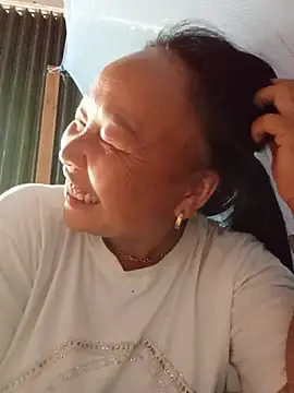 heesuu11 webcam