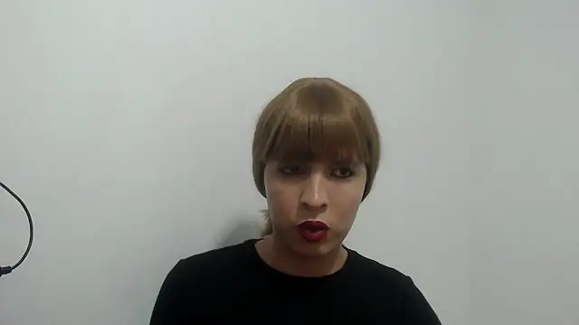 estefania224 webcam