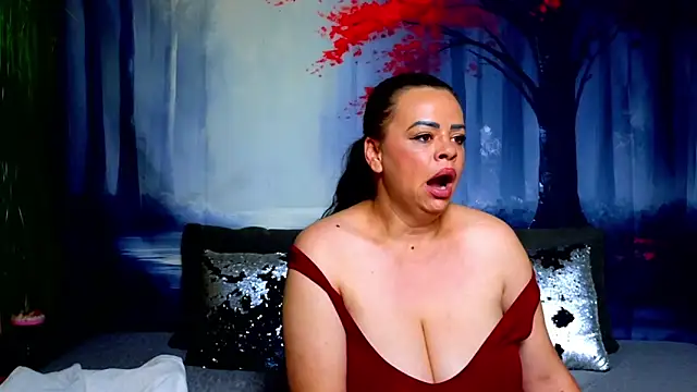 ElizabethEven webcam