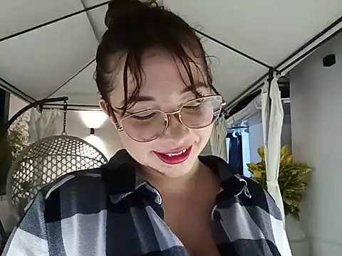 AliciaWhite_nt webcam