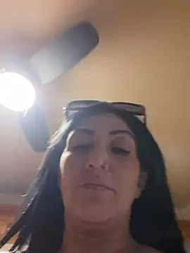 LittleMissEeve webcam