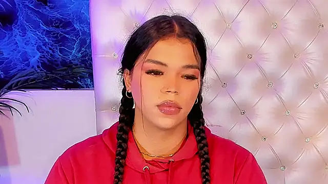 Keira_Fox31 webcam