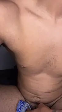 Ugh_Manux webcam