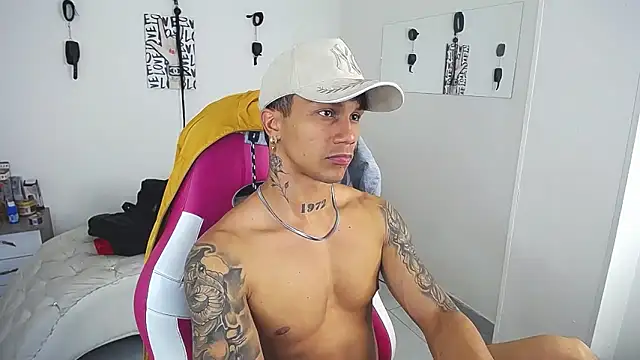 Leonard_Price webcam