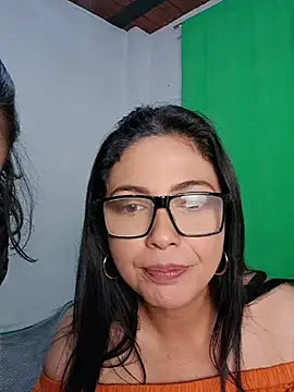 Scarlett_Valnyx
