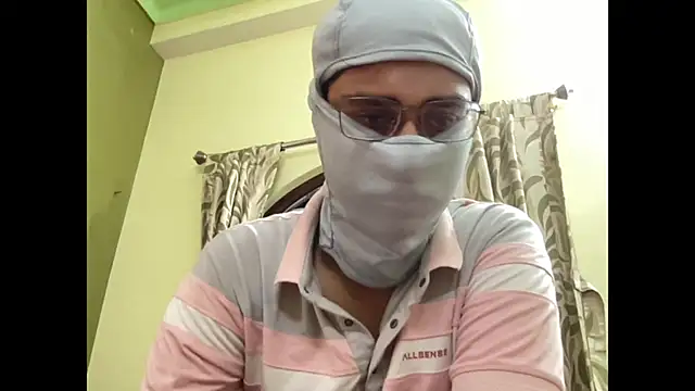 Slave_Aryan webcam