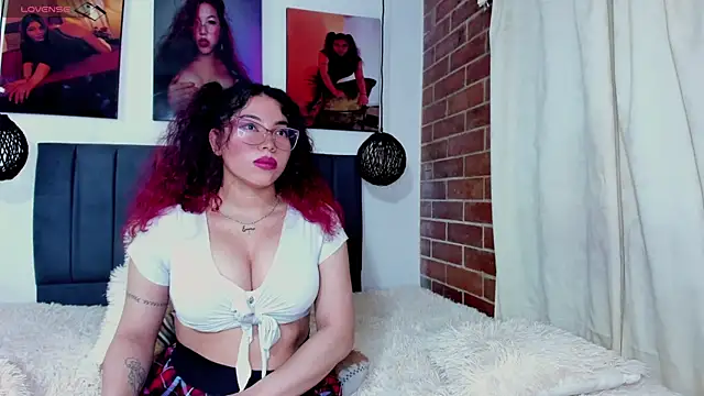 kyliejenner_hot webcam
