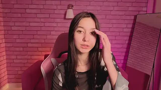 Nicole_Brownie webcam