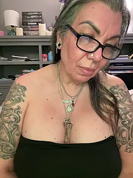 dieseldame1313 webcam