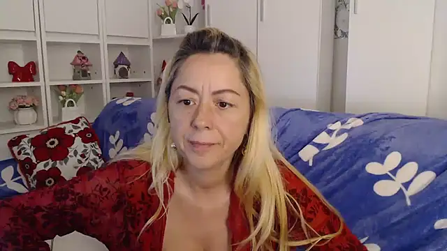 _karolynesyera_ webcam