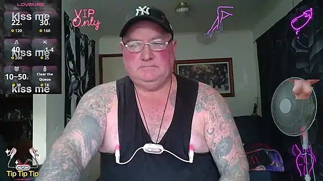 KINKYBLUEYES69 webcam