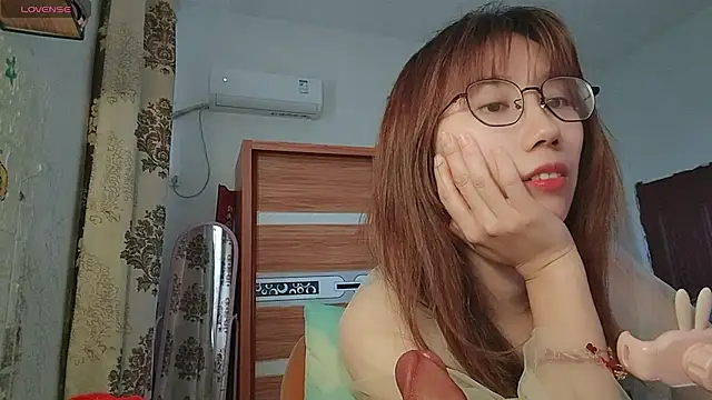 Lili_666 webcam