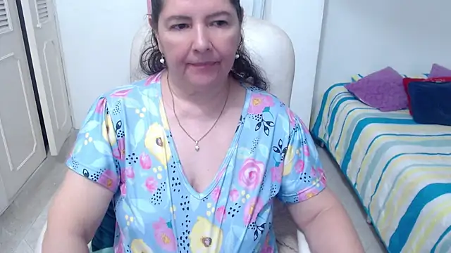 leonela_69 webcam