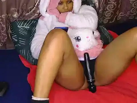 Sweethoneyglow webcam
