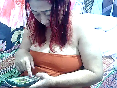 Sweetpinay_mature webcam