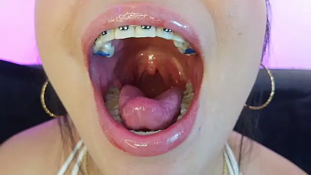mia_roux1 webcam
