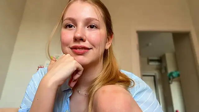 HoneyAudrey webcam