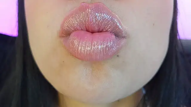 mia_roux1 webcam