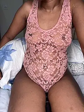 Ravishing_Rubi webcam