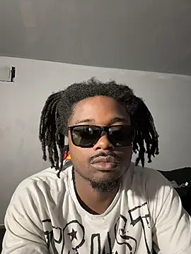 MIGHTYDEMONXXX webcam
