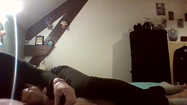 Sosso19squirt webcam