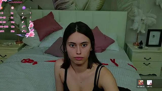 Lunaa_Babygirl webcam