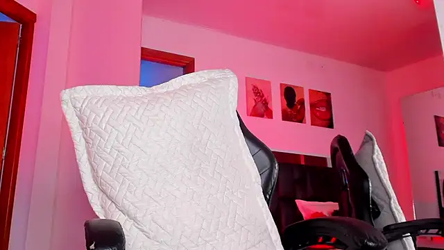MaxPower003 webcam