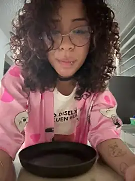 Woo_isDaphne webcam