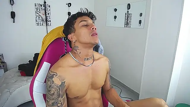 Leonard_Price webcam