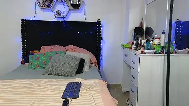 charlotte_077 webcam