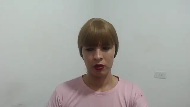 estefania224 webcam