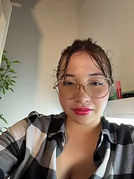 AliciaWhite_nt webcam