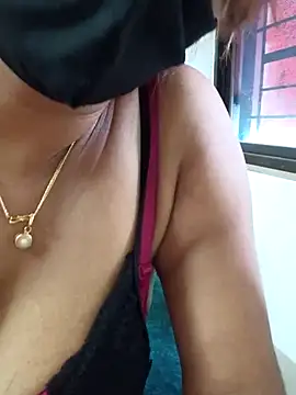 bongqueen9 - BongQueen9's free webcam - UK Sex Cams