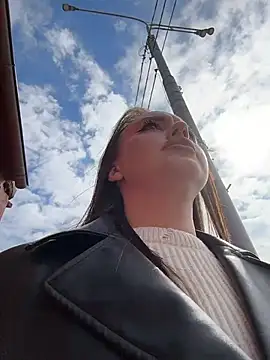 kirasunshine - KiraSunshine's free webcam - UK Sex Cams