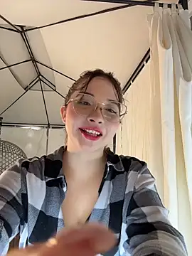 AliciaWhite_nt webcam