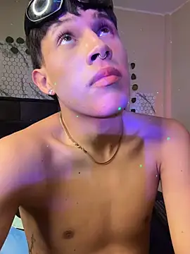 adam_lovee