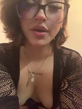 LilithMonette webcam