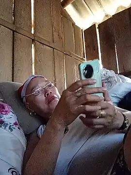 Agnes-baby webcam